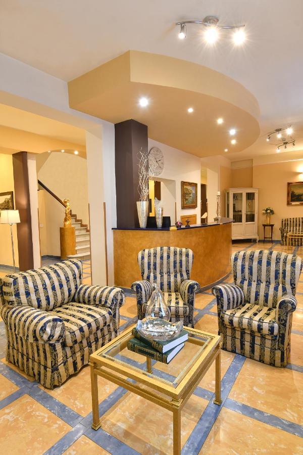 Hotel Butterfly Μοντεκατίνι Τέρμε Εξωτερικό φωτογραφία
