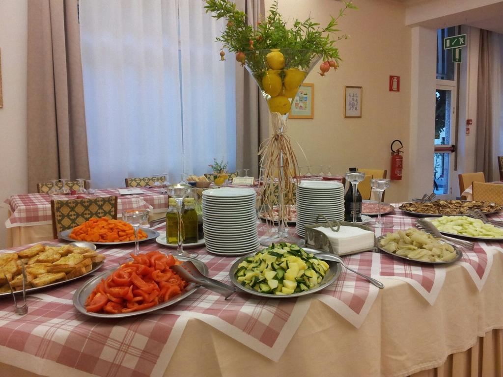 Hotel Butterfly Μοντεκατίνι Τέρμε Εξωτερικό φωτογραφία