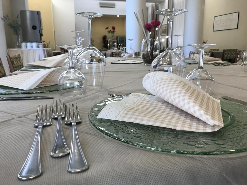 Hotel Butterfly Μοντεκατίνι Τέρμε Εξωτερικό φωτογραφία